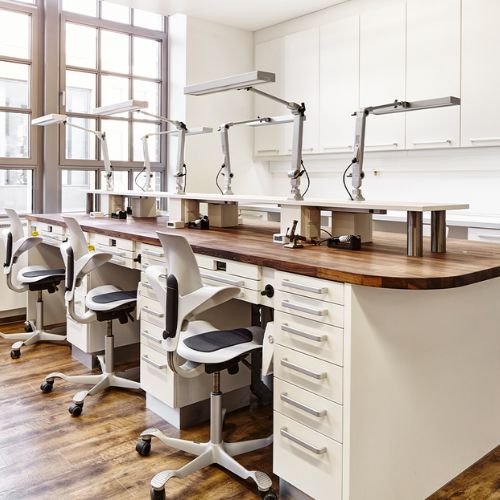 Das richtige Licht für Zahntechniker