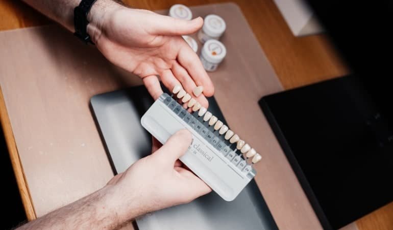 Foto/Video: Beleuchtungsstärke-Messung am Techniktisch