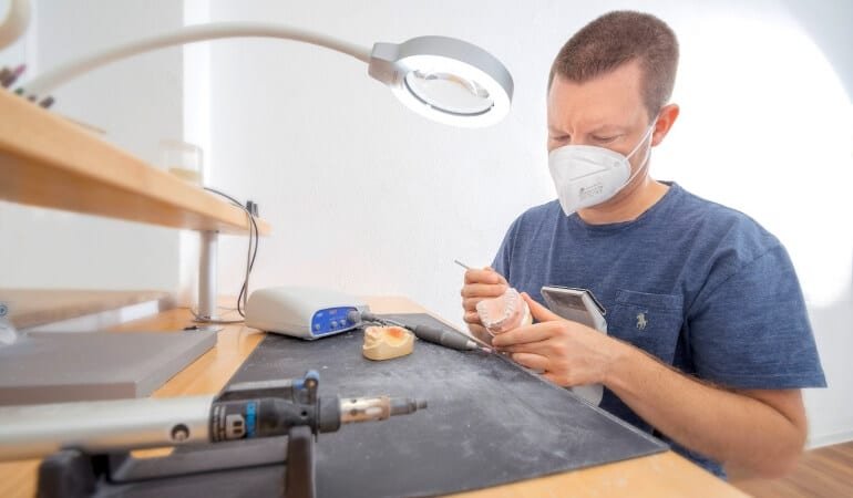 Sterilisationsraum im Einsatz
